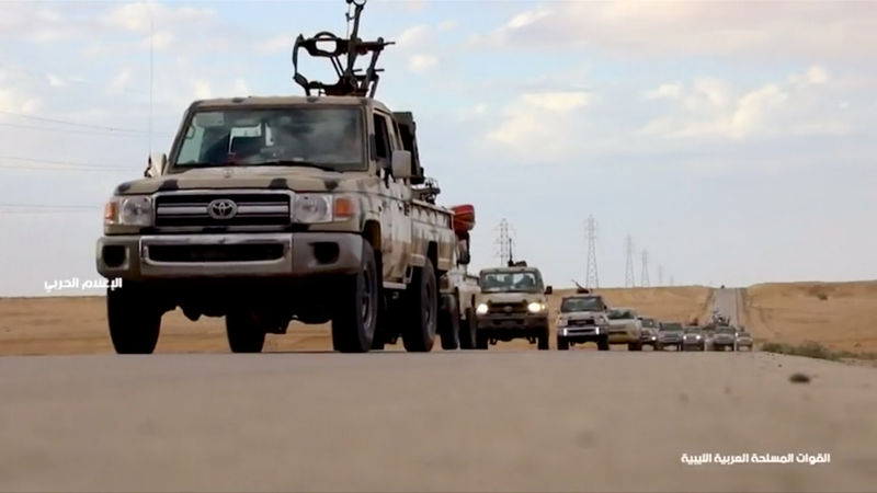 © Reuters. قوات شرق ليبيا تسيطر على مدينة جنوبي طرابلس وجوتيريش يدعو لضبط النفس