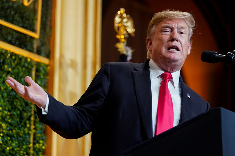 © Reuters. U.S. President Trump speaks at the National Republican Congressional Committee Annual Spring Dinner in Washington.