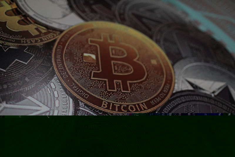 © Reuters. FILE PHOTO: A bitcoin logo is seen at a facility of the Youth and Sports Ministry in Caracas