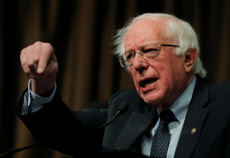 © Reuters. U.S. 2020 Democratic presidential candidate and U.S. Senator Bernie Sanders speaks at the 2019 National Action Network National Convention in New York