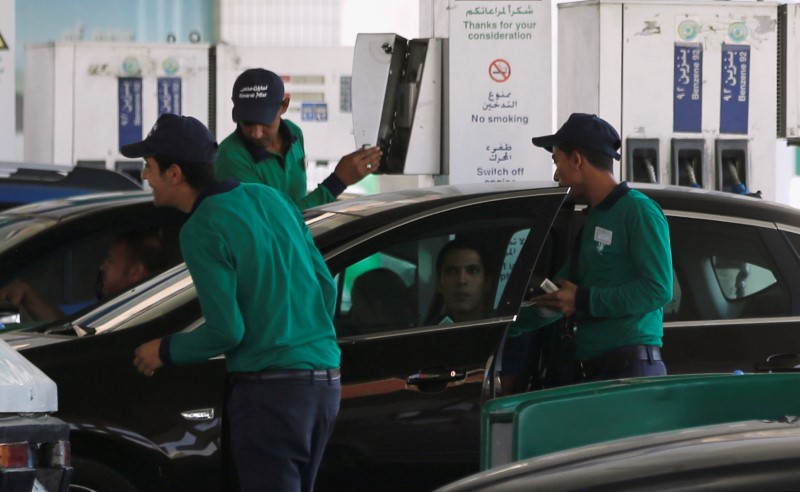 © Reuters. مصر تقلص دعم الوقود مع اقترابها من نهاية برنامج صندوق النقد الدولي
