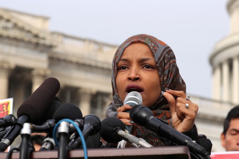 © Reuters. FILE PHOTO: U.S. Representative Ilhan Omar participates in a news conference to call on Congress to cut funding for ICE (Immigration and Customs Enforcement), at the U.S. Capitol in Washington