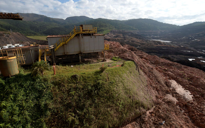 © Reuters. FILE PHOTO: A view of a collapsed tailings dam owned by Brazilian mining company Vale SA, in Brumadinho