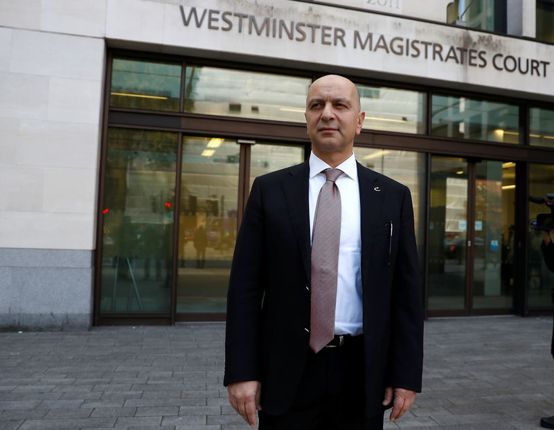 © Reuters. FILE PHOTO: Businesman and media proprietor Akin Ipek from Turkey arrives at Westminster Magistrates court for an extradition hearing in London