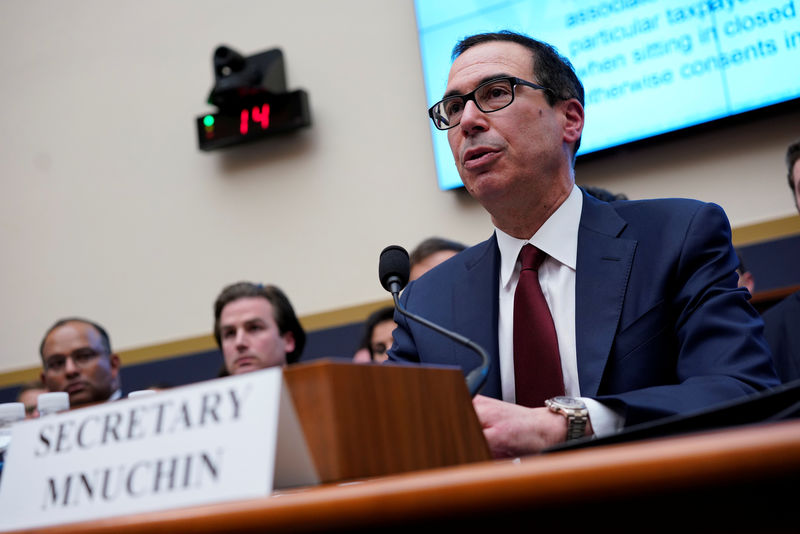© Reuters. U.S. Treasury Secretary Mnuchin testifies before a House Financial Services Committee hearing on Capitol Hill