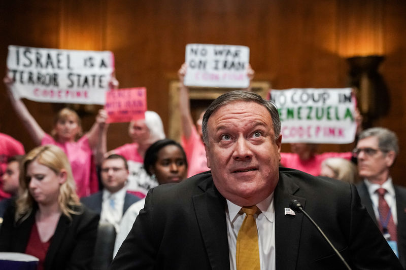 © Reuters. U.S. Secretary of State Mike Pompeo testifies before a Senate Appropriations Subcommittee hearing on the proposed budget estimates and justification for FY2020 for the State Department on Capitol Hill in Washington