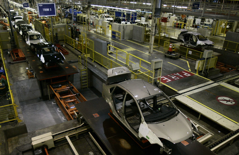 © Reuters. Linha de montagem em fábrica da Ford em Camaçari