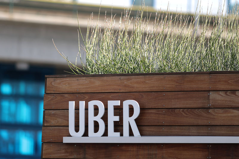 © Reuters. FILE PHOTO: The Uber Hub is seen in Redondo Beach