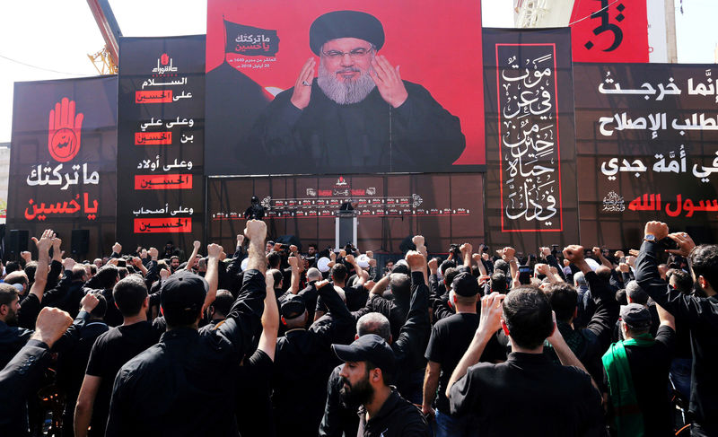 © Reuters. حزب الله يهدد أمريكا بالرد على فرض مزيد من العقوبات ضد إيران وحلفائها