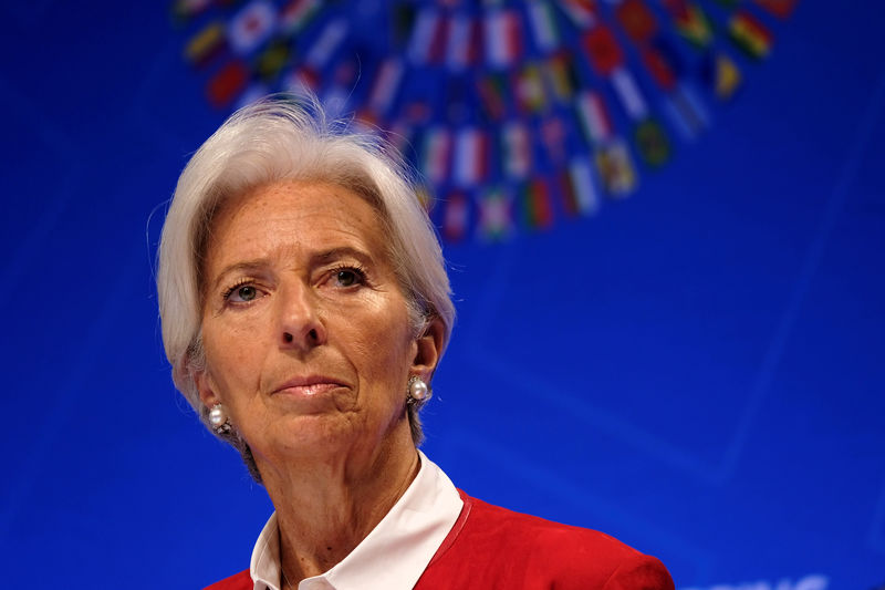 © Reuters. FILE PHOTO: IMF Managing Director Christine Lagarde speaks at the Spring Meetings of the World Bank Group and IMF in Washington