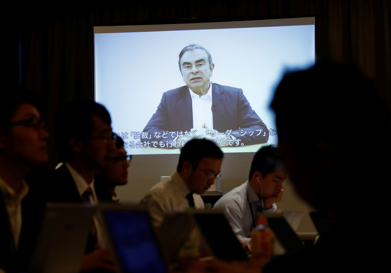 © Reuters. A video statement made by the former Nissan Motor chairman Carlos Ghosn is shown on a screen during a news conference by his lawyers at Foreign Correspondents' Club of Japan in Tokyo