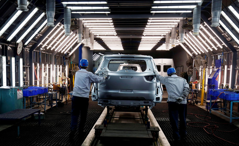 © Reuters. خبيرة: أضرار الرسوم الجمركية على السيارات أكبر من حرب التجارة بين أمريكا والصين