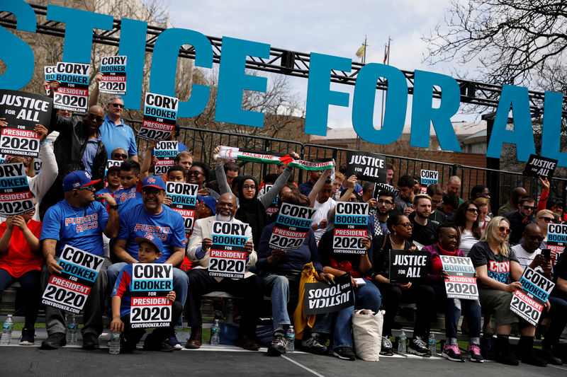 © Reuters. U.S. Senator Booker's Hometown Kickoff event in Newark, New Jersey