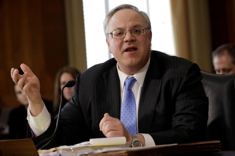 © Reuters. FILE PHOTO: Former energy lobbyist David Bernhardt testifies before a Senate Energy and Natural Resources Committee