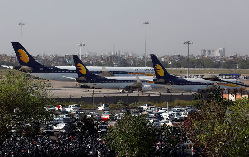 © Reuters. FILE PHOTO: Jet Airways aircrafts are seen parked at the Indira Gandhi International Airport in New Delhi