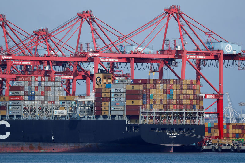 © Reuters. A container ship is shown at port in Long Beach, California