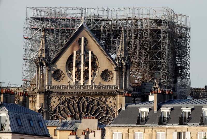 © Reuters. Catedral de Notre-Dame, em Paris, após incêndio