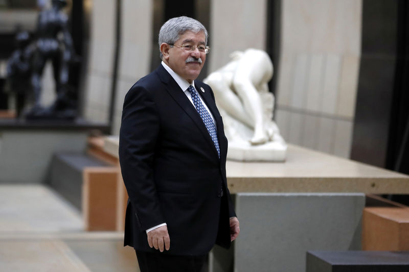 © Reuters. تلفزيون: محكمة جزائرية تستدعي رئيس الوزراء السابق أويحيى