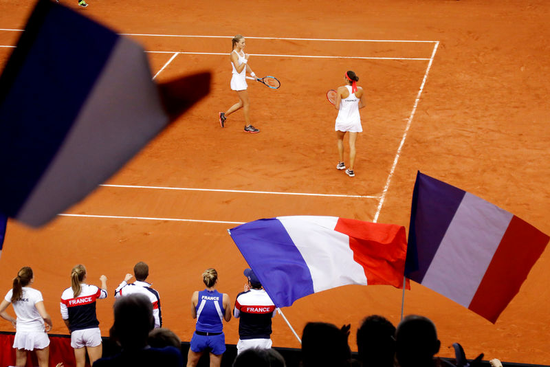 © Reuters. Fed Cup - World Group Semi-Final - France v Romania