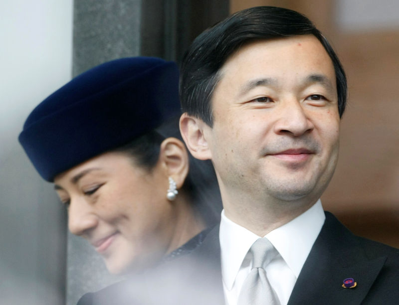 © Reuters. حقائق-حياة إمبراطور اليابان الجديد حافلة بمظاهر كسر التقاليد