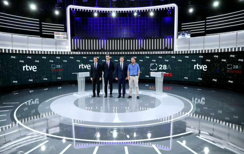 © Reuters. Main candidates for Spanish general elections hold their first televised debate in Pozuelo de Alarcon, outside Madrid