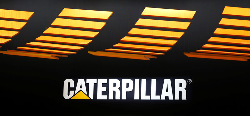 © Reuters. Логотип Caterpillar на выставке Bauma в Мюнхене