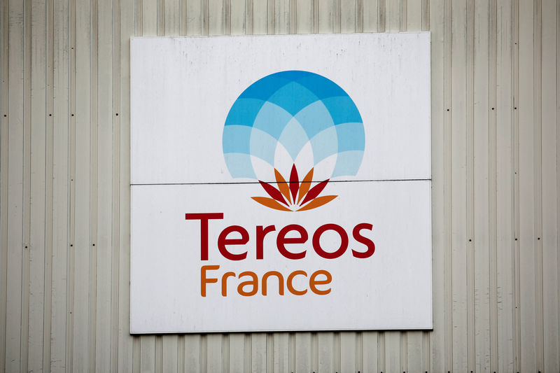 © Reuters. FILE PHOTO: The Tereos logo is displayed at a sugar beet processing plant in Chevrieres