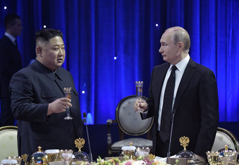 © Reuters. بوتين: بيونجيانج بحاجة لضمانات أمنية لنزع السلاح النووي