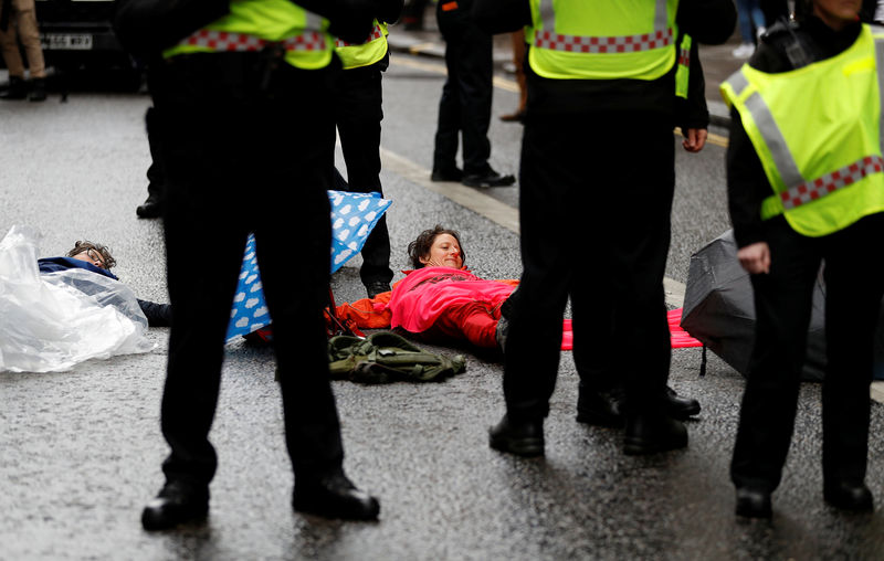 © Reuters. Protesta de Extinction Rebellion en Londres