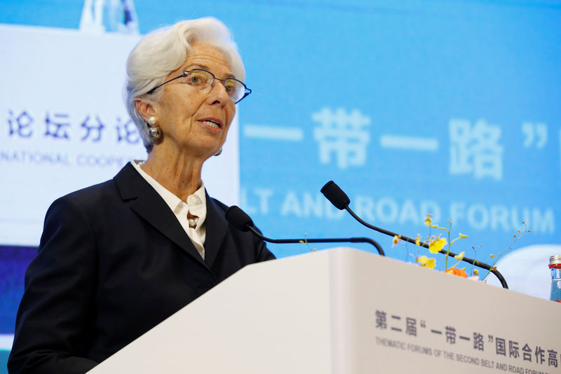 © Reuters. IMF Managing Director Christine Lagarde attends a thematic forum of the second Belt and Road Forum for international cooperation in Beijing