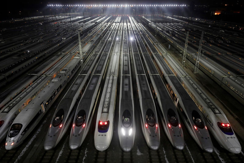 © Reuters. قرض بقيمة 4 مليارات دولار لأول مشروع خاص للقطارات فائقة السرعة بالصين