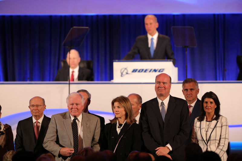 © Reuters. Boeing Chief Executive Officer Dennis Muilenburg speaks at the Boeing Annual General Meeting in Chicago