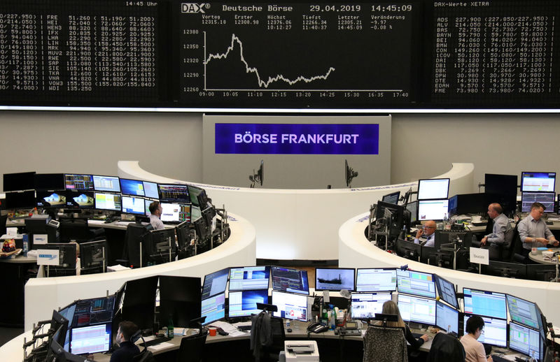 © Reuters. The German share price index DAX graph at the stock exchange in Frankfurt