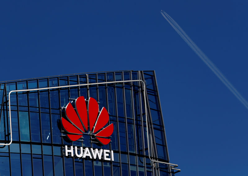 © Reuters. FILE PHOTO: Huawei sign is seen on a building in Vilnius