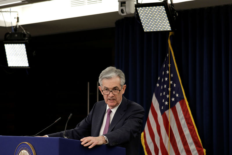 © Reuters. Federal Reserve Board Chairman Jerome Powell holds a news conference in Washington