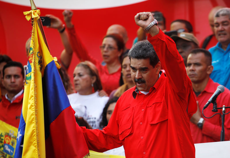 © Reuters. Venezuela's President Maduro speaks during a rally in Caracas