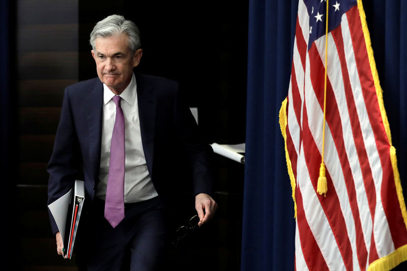 © Reuters. Federal Reserve Board Chairman Jerome Powell holds a news conference in Washington