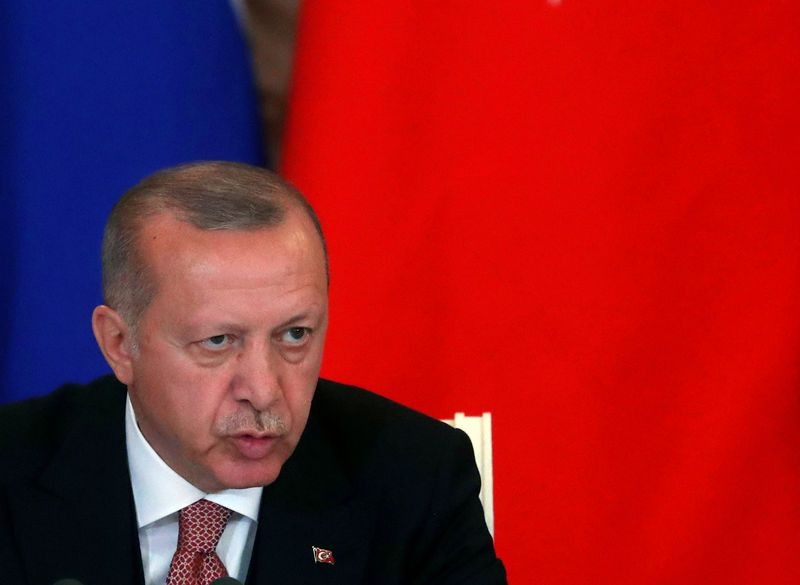 © Reuters. أردوغان يقول إن تركيا مستعدة لدعم المستثمرين الدوليين