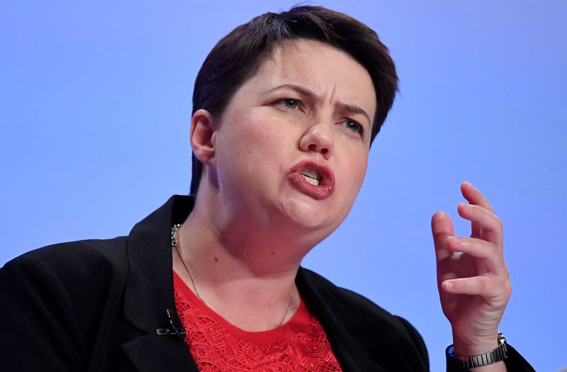 © Reuters. زعيمة المحافظين باسكتلندا: الساسة البريطانيون قد يتوصلون لاتفاق للخروج خلال أيام
