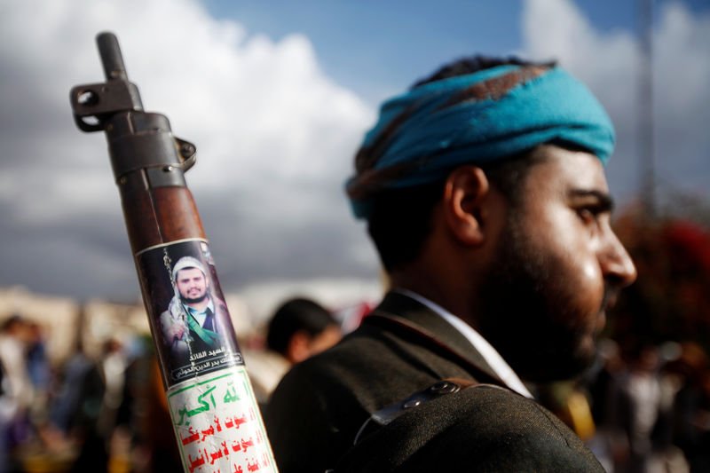 © Reuters. مع التركيز على الحديدة.. حرب اليمن تستعر في مناطق أخرى