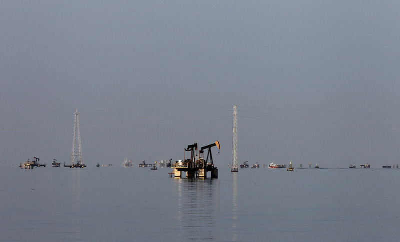 © Reuters. Pumpjacks are seen in Lagunillas