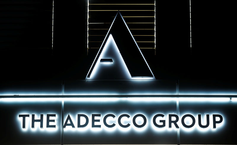 © Reuters. ADECCO VOIT UNE POURSUITE DE LA BAISSE DE SON CA AU DÉBUT DU DEUXIÈME TRIMESTRE