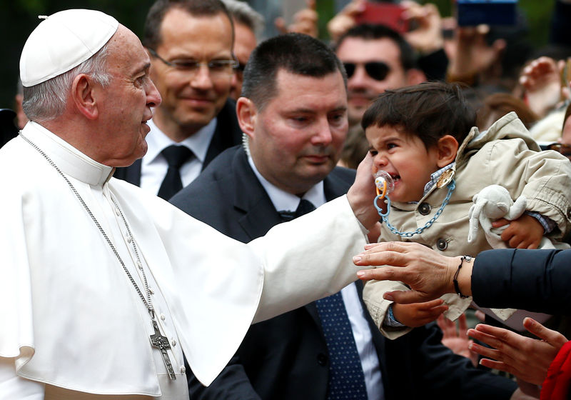 © Reuters. Papa Francisco visita Macedônia do Norte