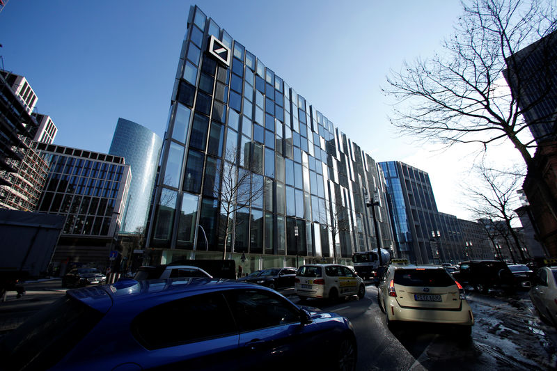 © Reuters. The headquarters of the Deutsche Bank's DWS Asset Management is pictured in Frankfurt