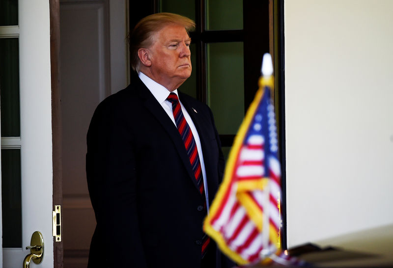 © Reuters. U.S. President Trump welcomes Slovakia's Prime Minister Pellegrini at the White House in Washington