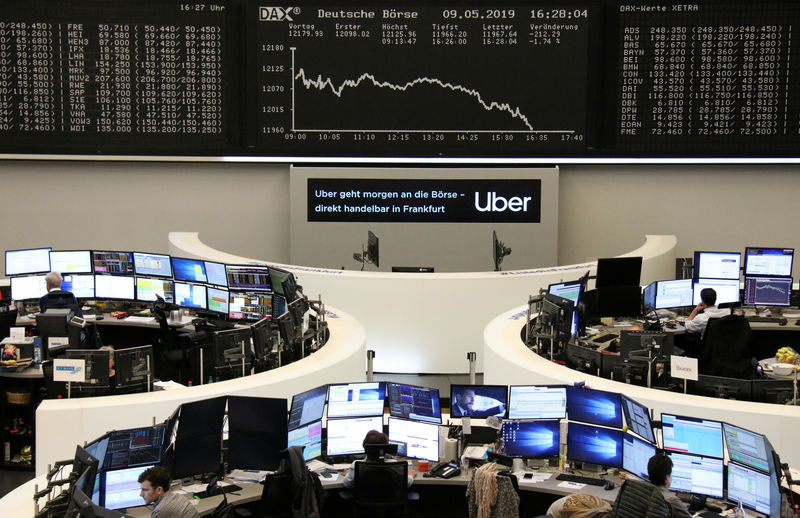 © Reuters. الأسهم الأوروبية تهبط تحت ضغط التوترات التجارية بين أمريكا والصين