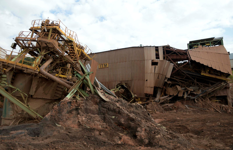 © Reuters. FILE PHOTO: A view of a collapsed tailings dam owned by Brazilian mining company Vale SA, in Brumadinho