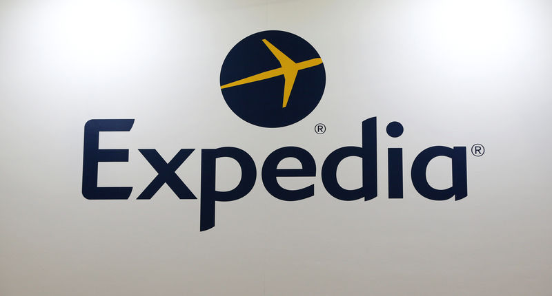 © Reuters. FILE PHOTO: The logo of global online travel brand Expedia is pictured at the International Tourism Trade Fair in Berlin