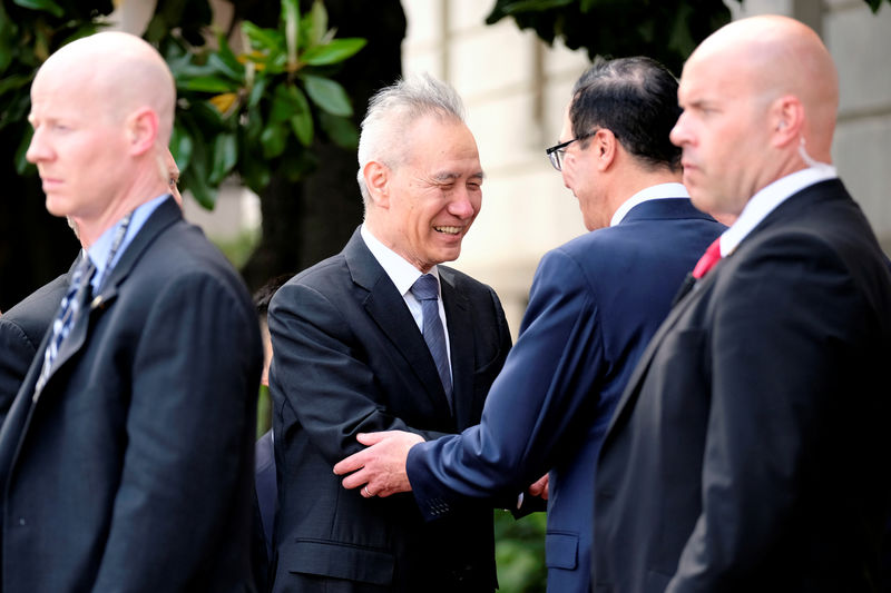 © Reuters. انتهاء أول أيام محادثات التجارة الأمريكية الصينية