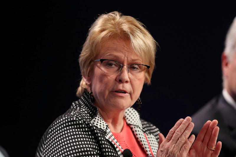 © Reuters. FILE PHOTO: Vicki Hollub, President and CEO of Occidental Petroleum, speaks at the 2019 Milken Institute Global Conference in Beverly Hills